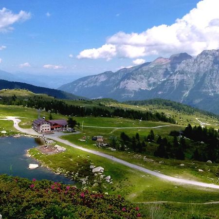 Rifugio Viviani Pradalago Hotel Madonna di Campiglio Exterior photo